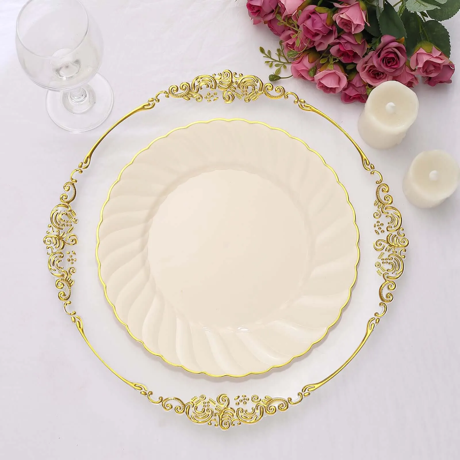 10 Pack Ivory / Gold Flair Rim Plastic Dinner Plates, Round Disposable Party Plates 10"