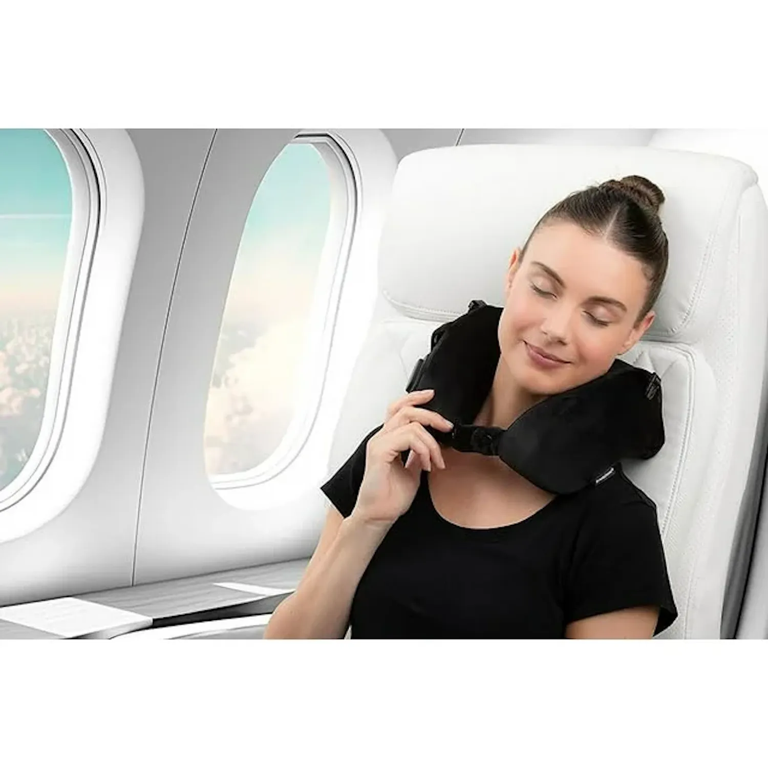 Brookstone USB Powered Vibration   Heating Travel Ergonomic Memory Foam Neck Pillow