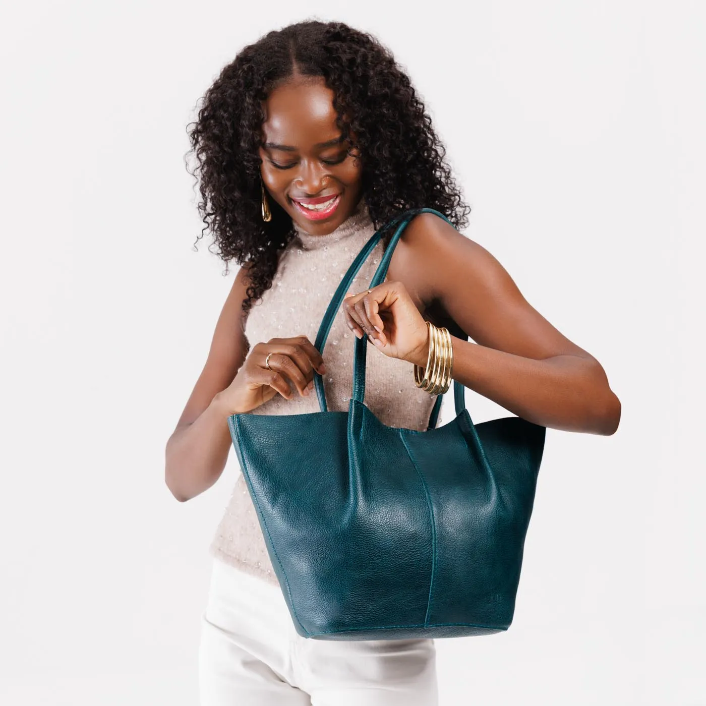 Devan Bucket Tote