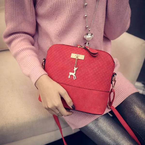 HOT SALE!2018 Women Messenger Bags Fashion Mini Bag With Deer Toy Shell Shape Bag Women Shoulder Bags Handbag bolsa feminina