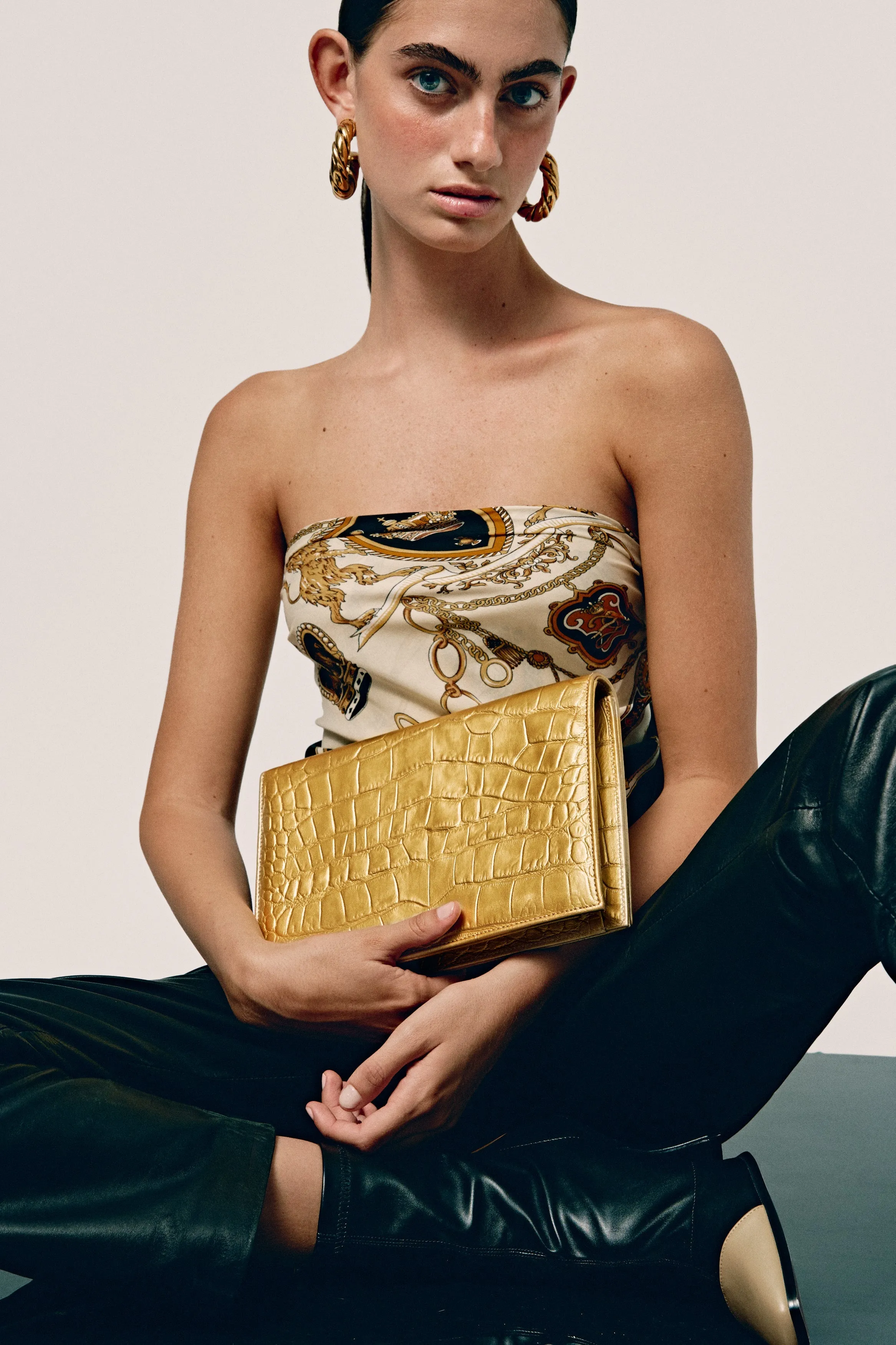 Ines Clutch | Gold