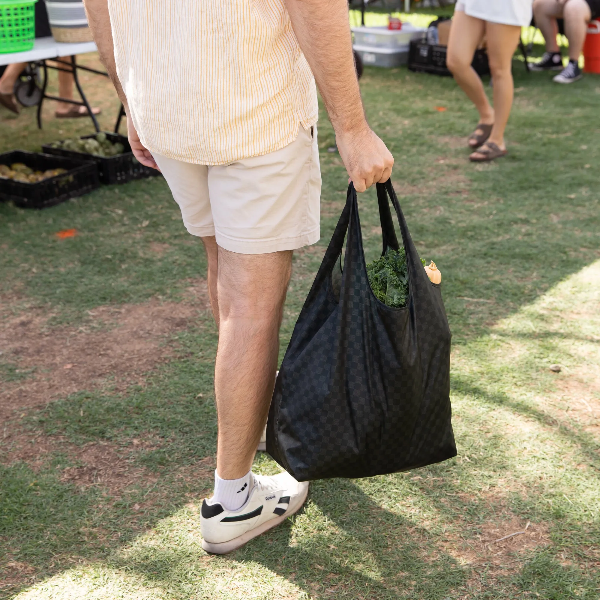 Packable Tote Bag: Rich Black